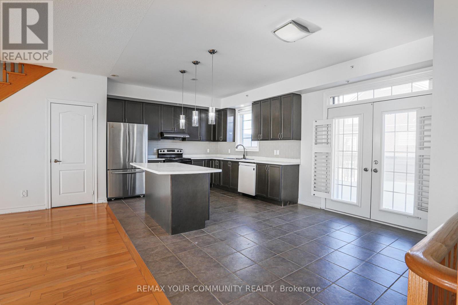 60 Cathedral High Heights E, Markham, Ontario  L6C 0P3 - Photo 5 - N12763102