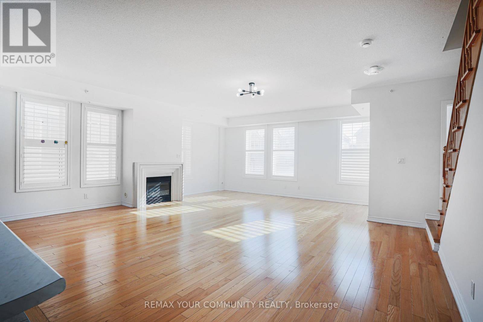 60 Cathedral High Heights E, Markham, Ontario  L6C 0P3 - Photo 8 - N12763102