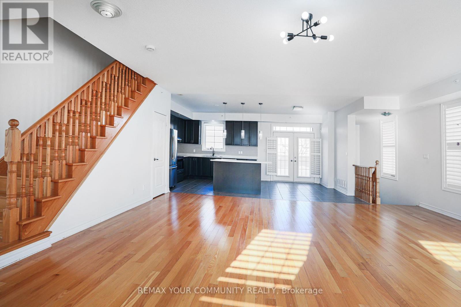 60 Cathedral High Heights E, Markham, Ontario  L6C 0P3 - Photo 9 - N12763102