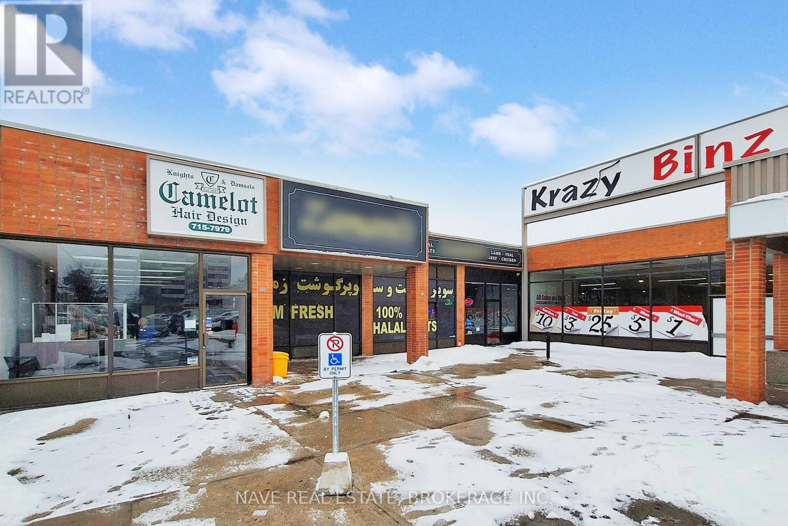 12 - 16925 Yonge Street, Newmarket, Ontario  L3Y 5Y1 - Photo 2 - N12763200