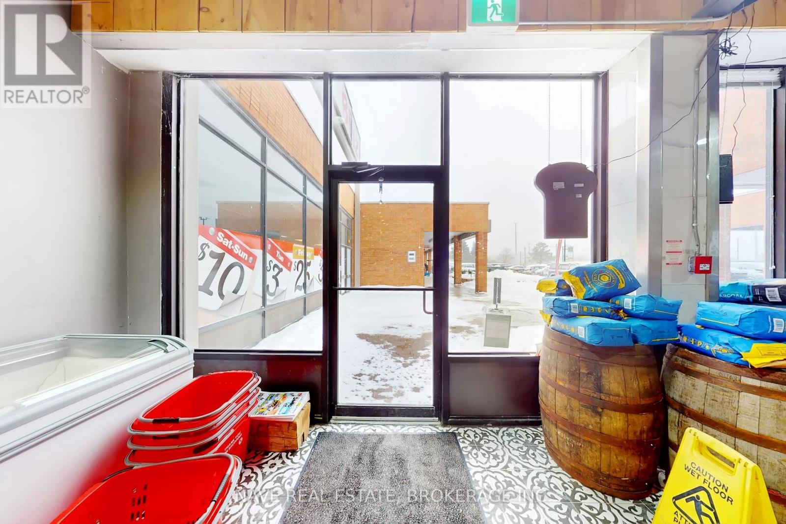 12 - 16925 Yonge Street, Newmarket, Ontario  L3Y 5Y1 - Photo 6 - N12763200