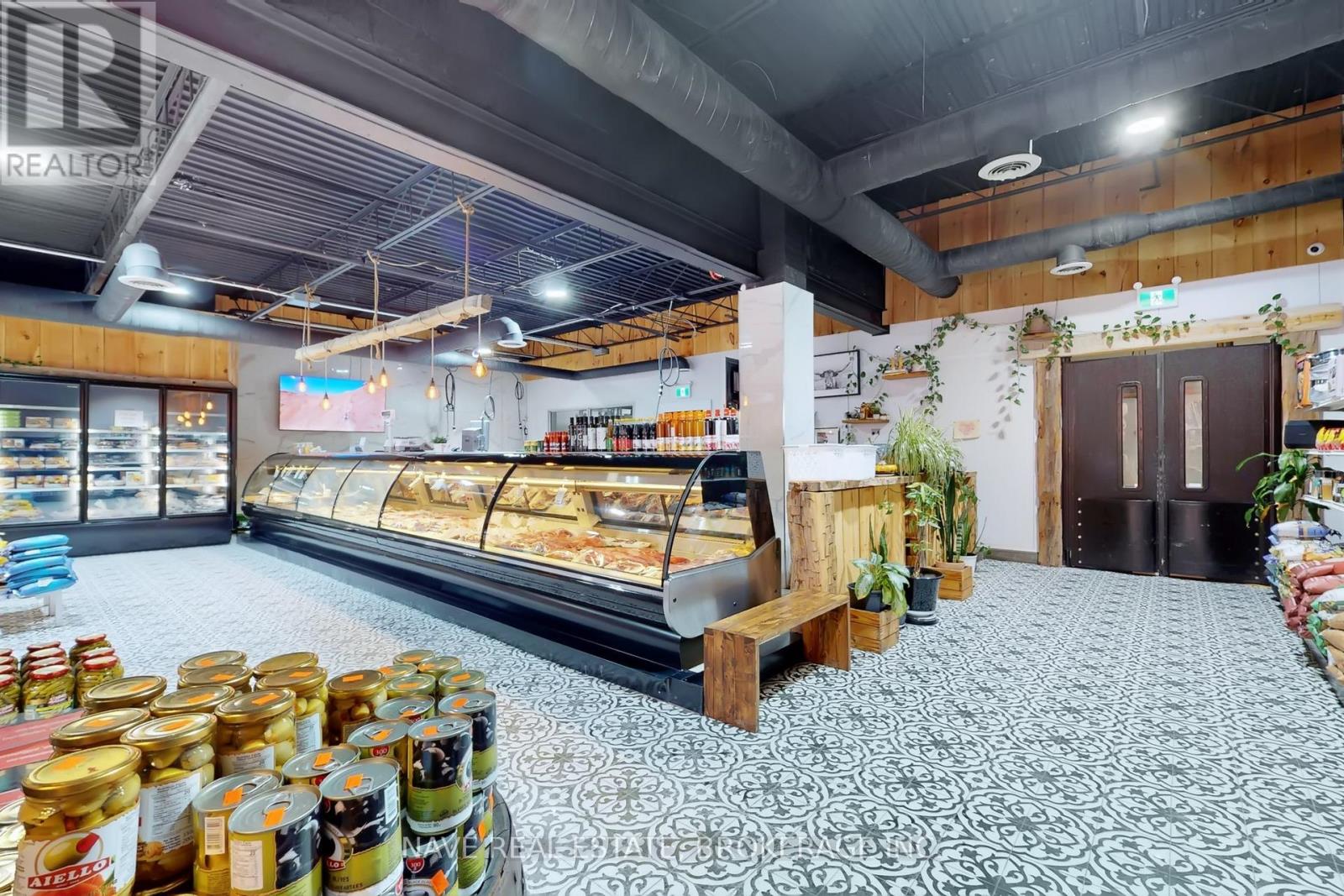 12-14 - 16925 Yonge Street, Newmarket, Ontario  L3Y 5Y1 - Photo 19 - N12763222