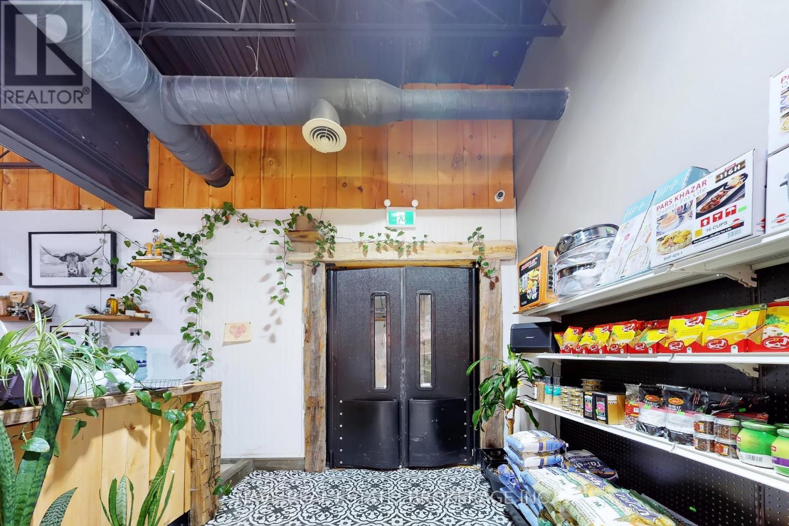 12-14 - 16925 Yonge Street, Newmarket, Ontario  L3Y 5Y1 - Photo 26 - N12763222