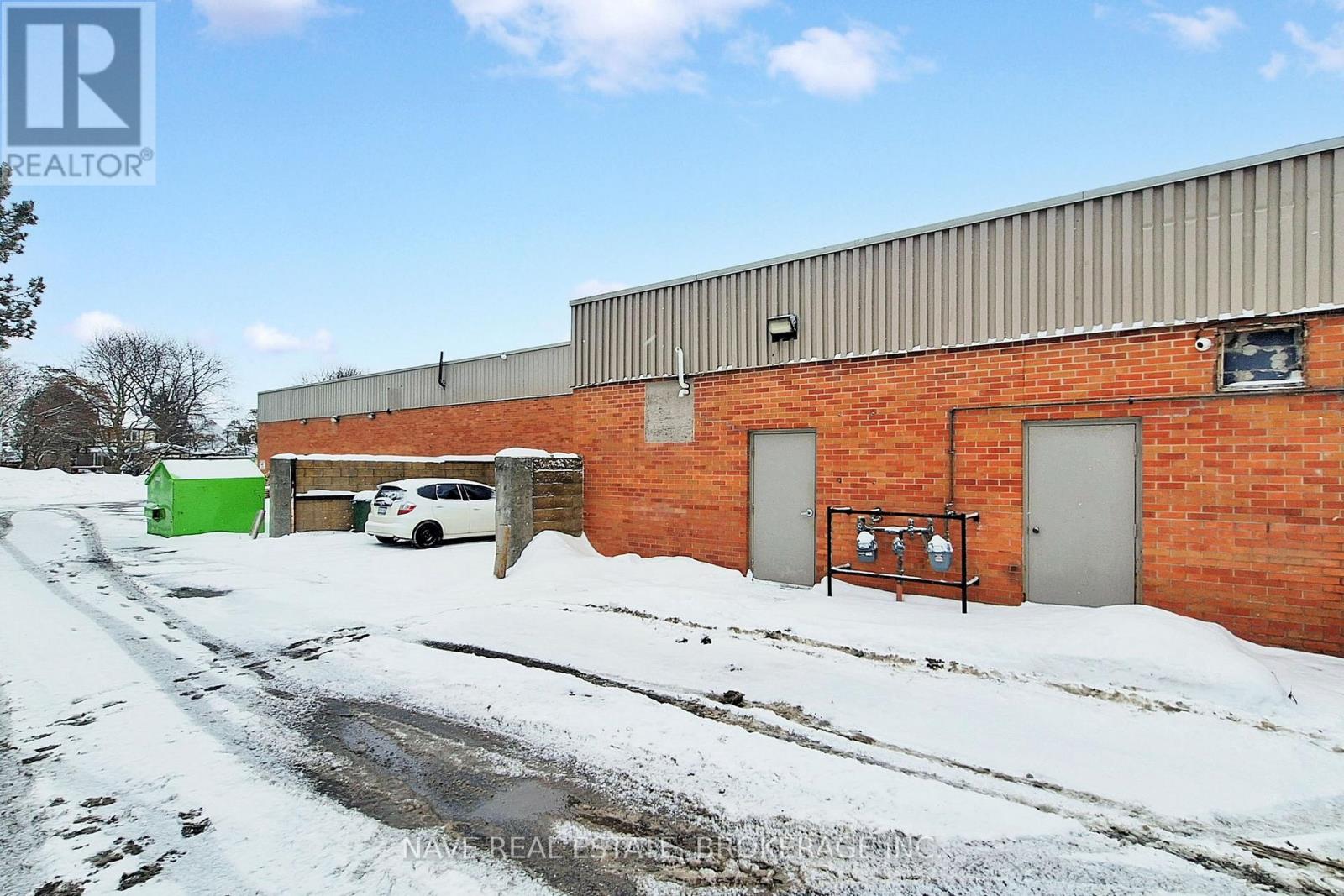 12-14 - 16925 Yonge Street, Newmarket, Ontario  L3Y 5Y1 - Photo 42 - N12763222