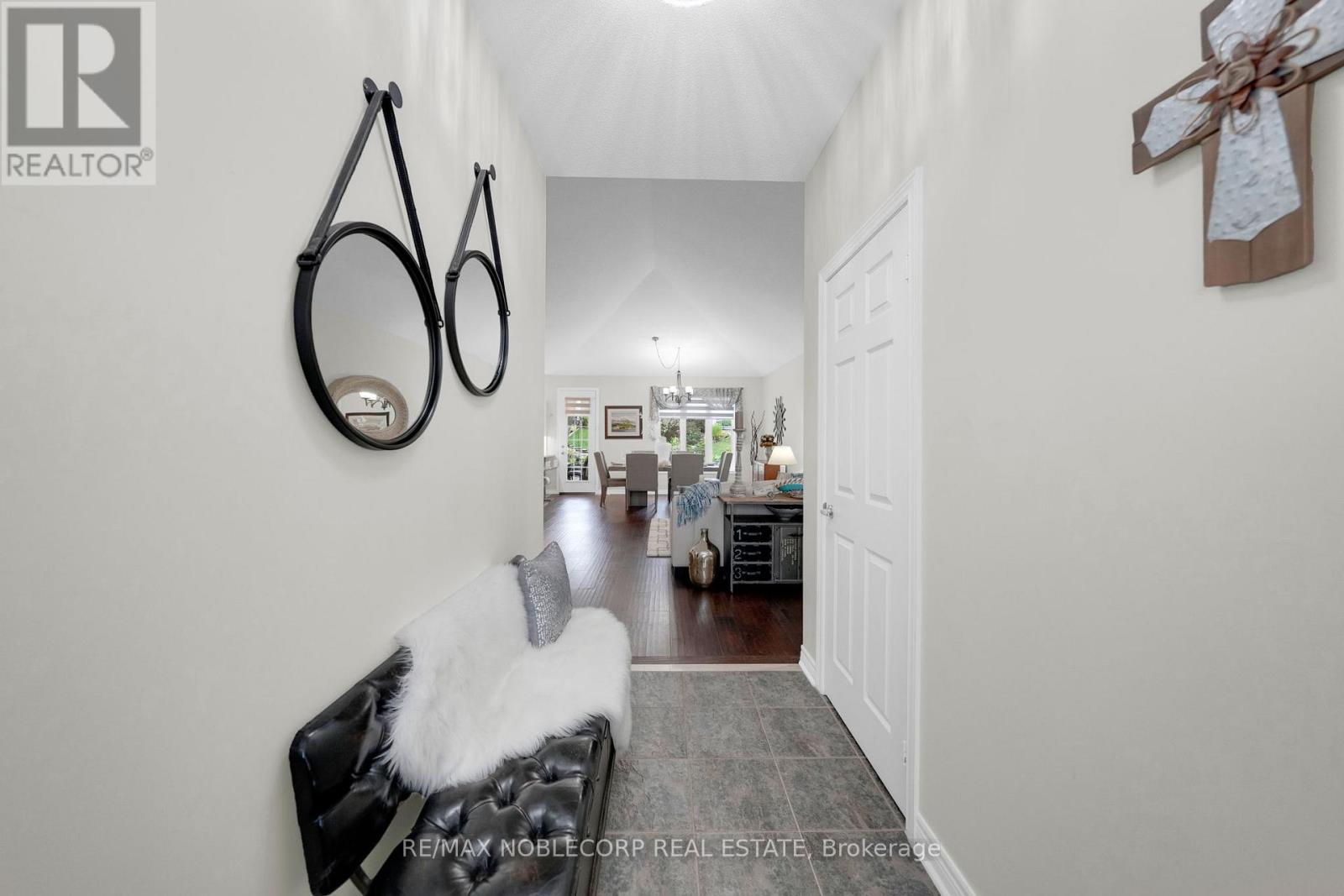 14 Willard Hunt Court, King (Schomberg), Ontario  L0G 1T0 - Photo 6 - N12763262