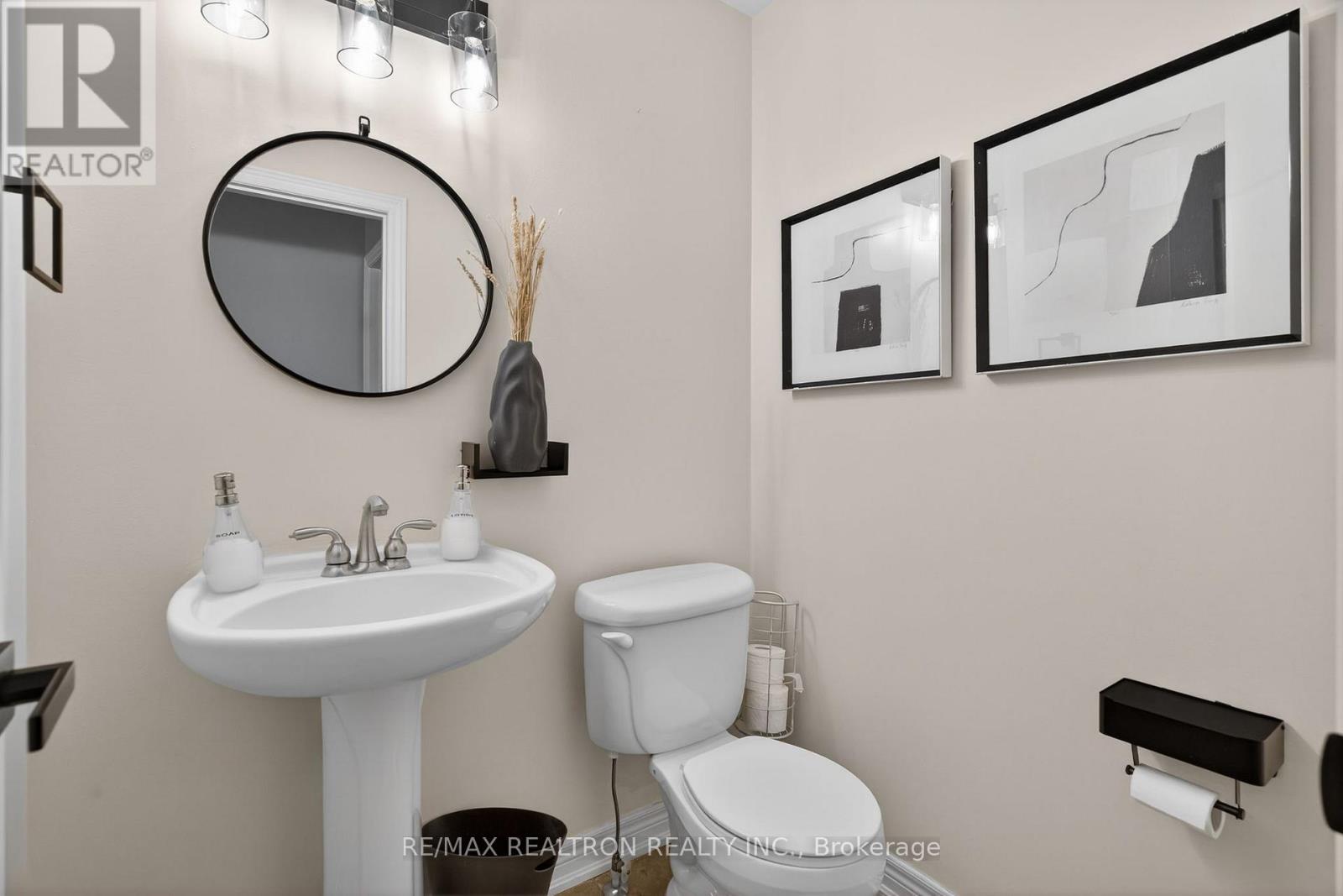 80 Gardiner Drive, Bradford West Gwillimbury, Ontario  L3Z 3G2 - Photo 13 - N12763274