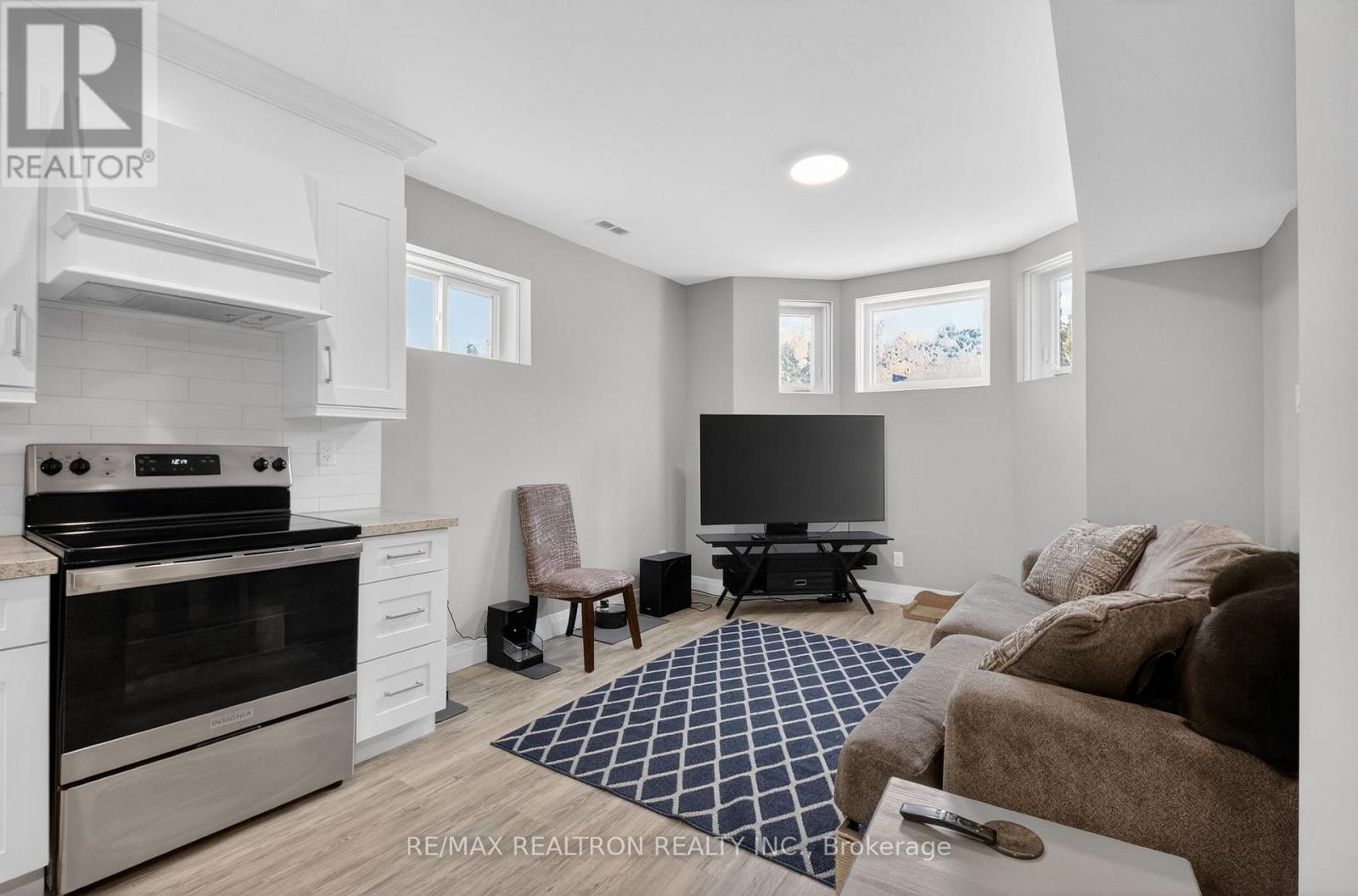 80 Gardiner Drive, Bradford West Gwillimbury, Ontario  L3Z 3G2 - Photo 25 - N12763274