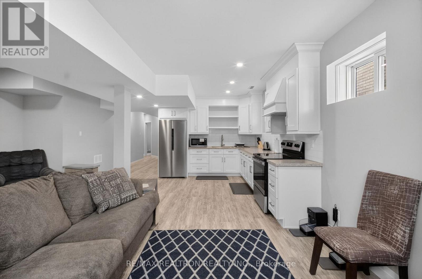 80 Gardiner Drive, Bradford West Gwillimbury, Ontario  L3Z 3G2 - Photo 27 - N12763274