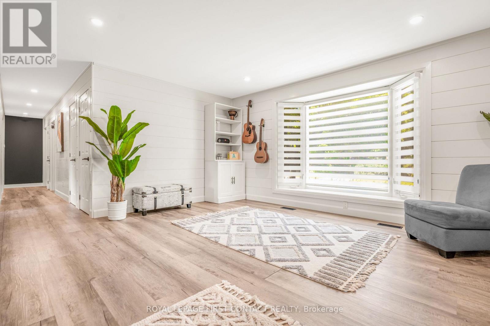 155 Napier Street, Barrie (Codrington), Ontario  L4M 1W7 - Photo 2 - S12763178