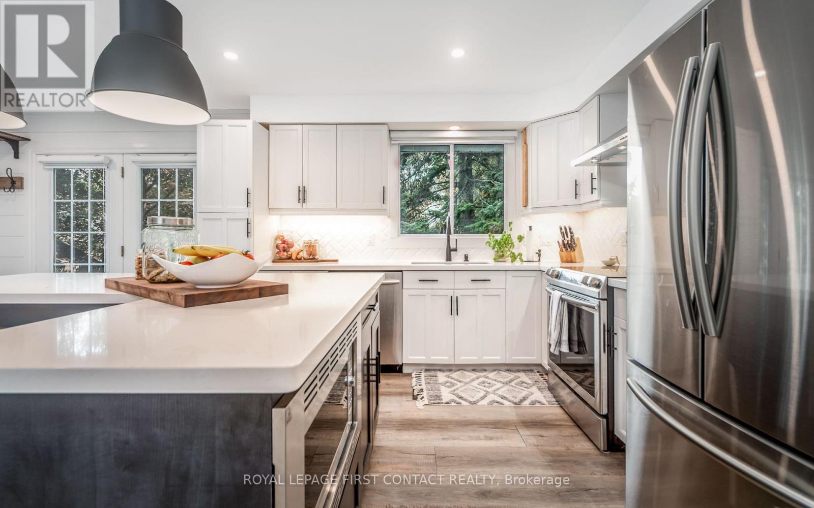 155 Napier Street, Barrie (Codrington), Ontario  L4M 1W7 - Photo 7 - S12763178