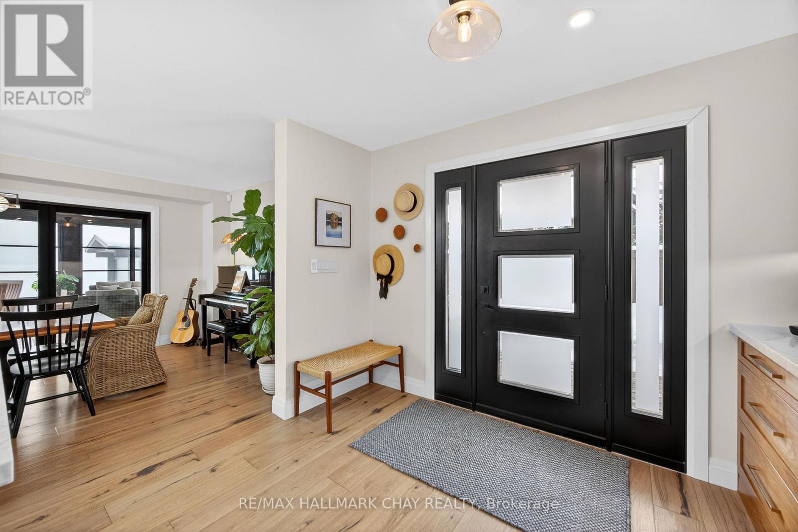 1 Sunnyside Avenue, Oro-Medonte, Ontario  L0L 2E0 - Photo 11 - S12763190