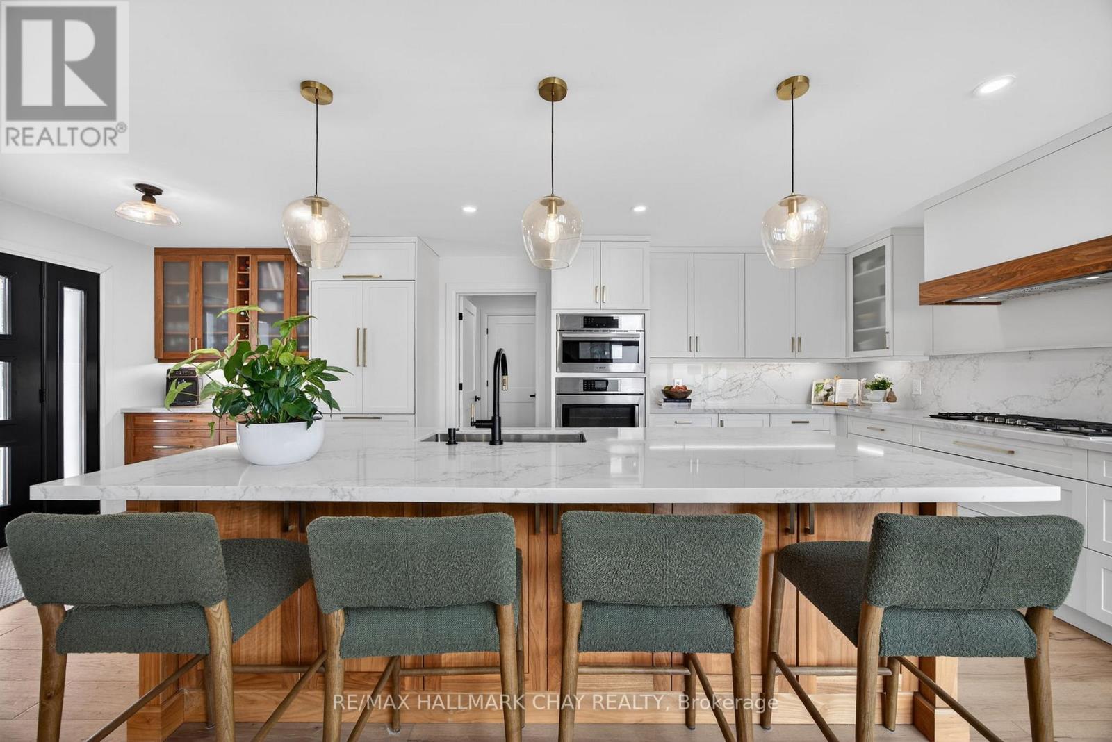 1 Sunnyside Avenue, Oro-Medonte, Ontario  L0L 2E0 - Photo 18 - S12763190