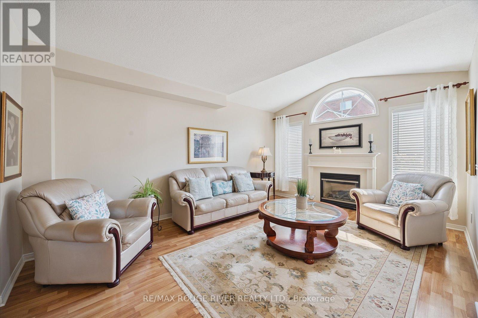 81 Vanguard Drive, Whitby, Ontario  L1M 2P1 - Photo 4 - E12761386