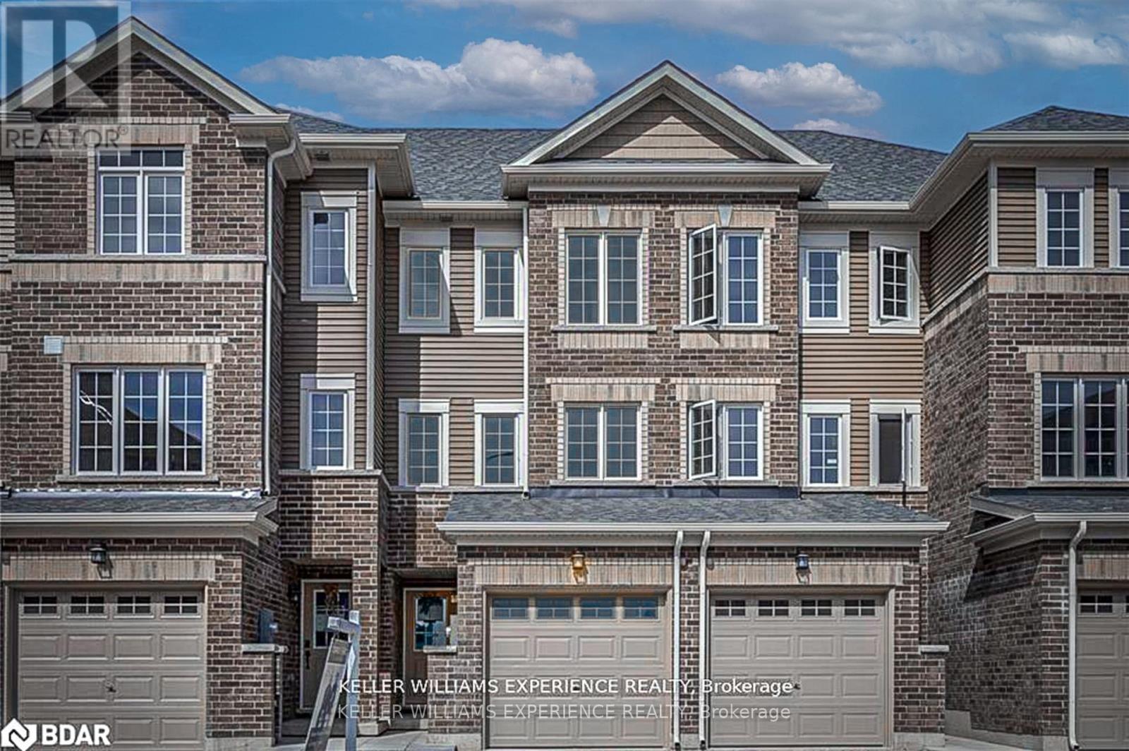 47 PUMPKIN CORNER CRESCENT, Barrie, Ontario