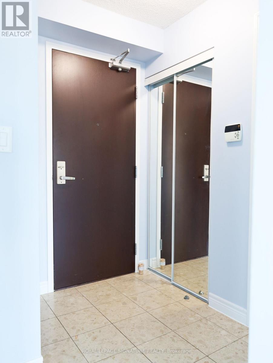 1708 - 208 Enfield Place, Mississauga, Ontario  L5B 0G8 - Photo 7 - W12755528