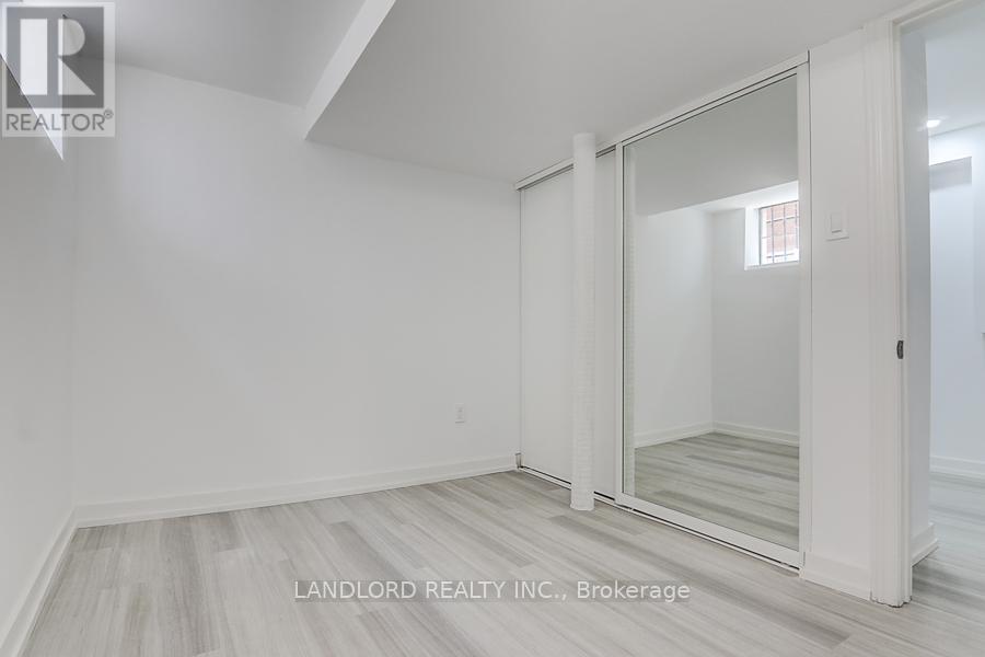 Lower - 56 Bicknell Avenue, Toronto, Ontario  M9M 4G5 - Photo 21 - W12763078