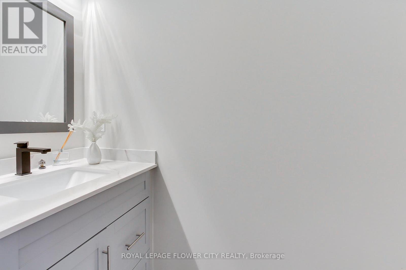 64 - 2280 Baronwood Drive, Oakville, Ontario  L6M 5J8 - Photo 24 - W12763090