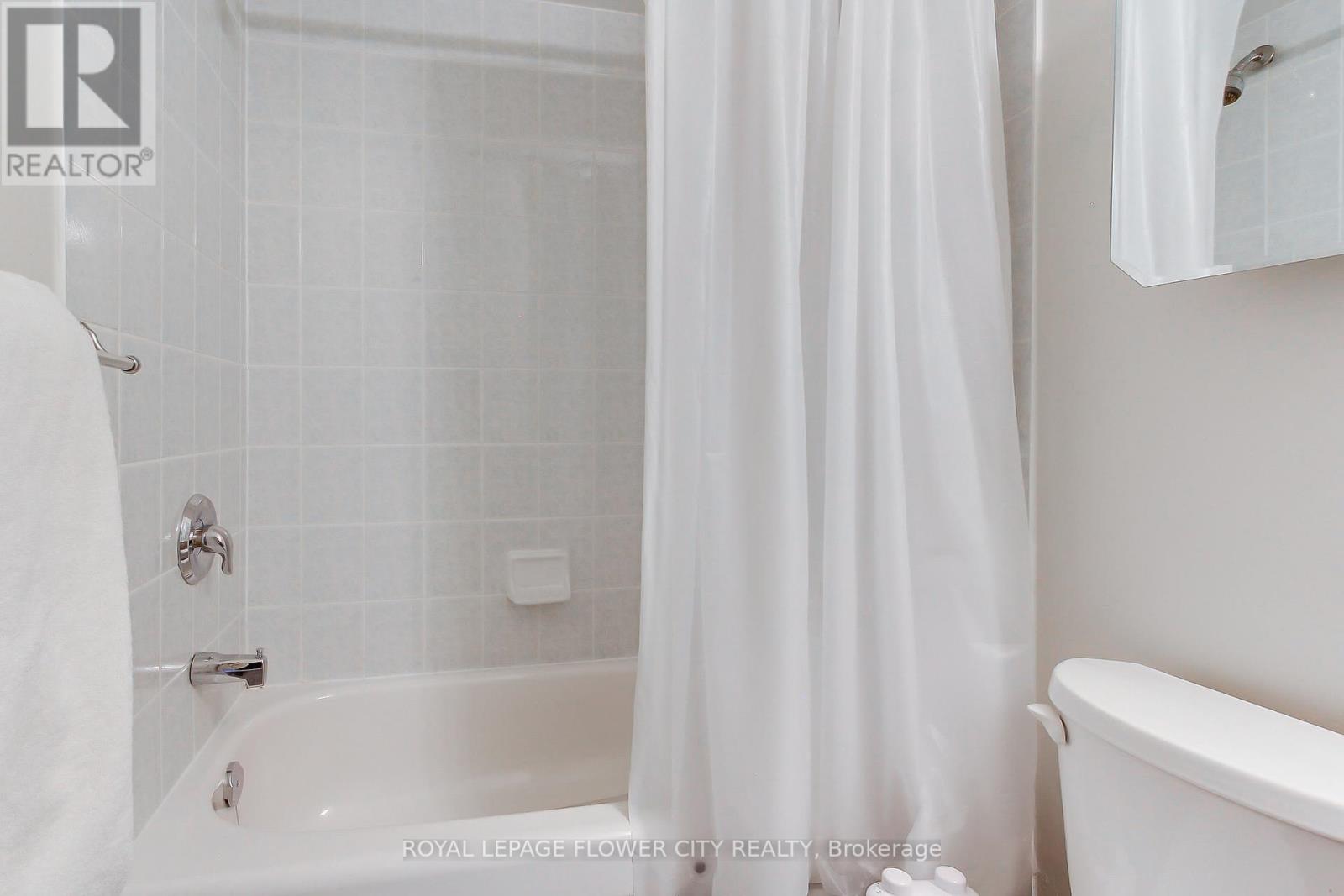 64 - 2280 Baronwood Drive, Oakville, Ontario  L6M 5J8 - Photo 38 - W12763090