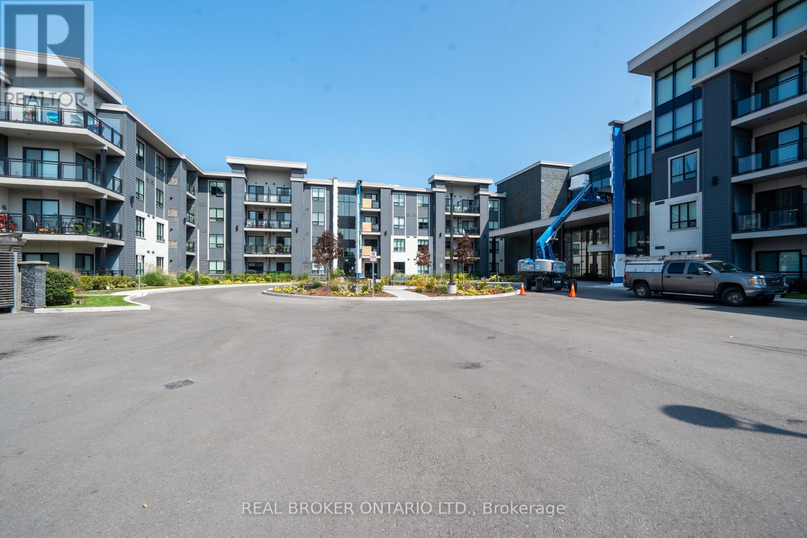 333 - 3170 Erin Mills Parkway, Mississauga, Ontario  L5L 0B6 - Photo 17 - W12763124