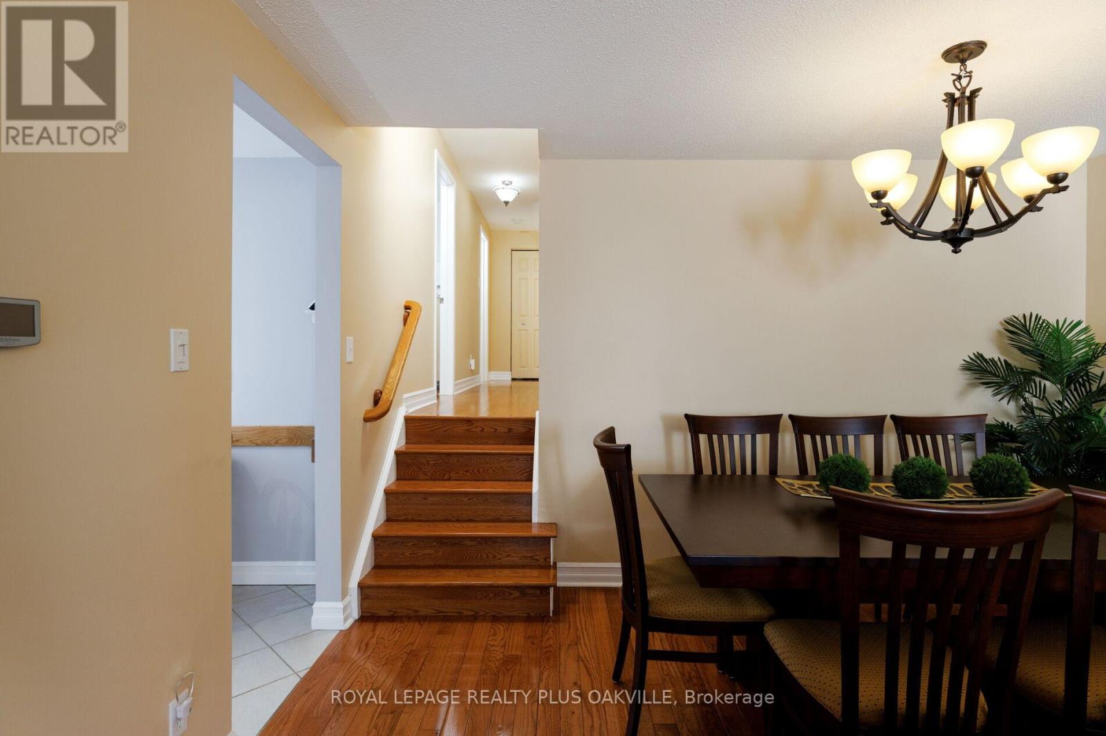 475 Sunset Drive, Oakville, Ontario  L6L 3N3 - Photo 16 - W12763146