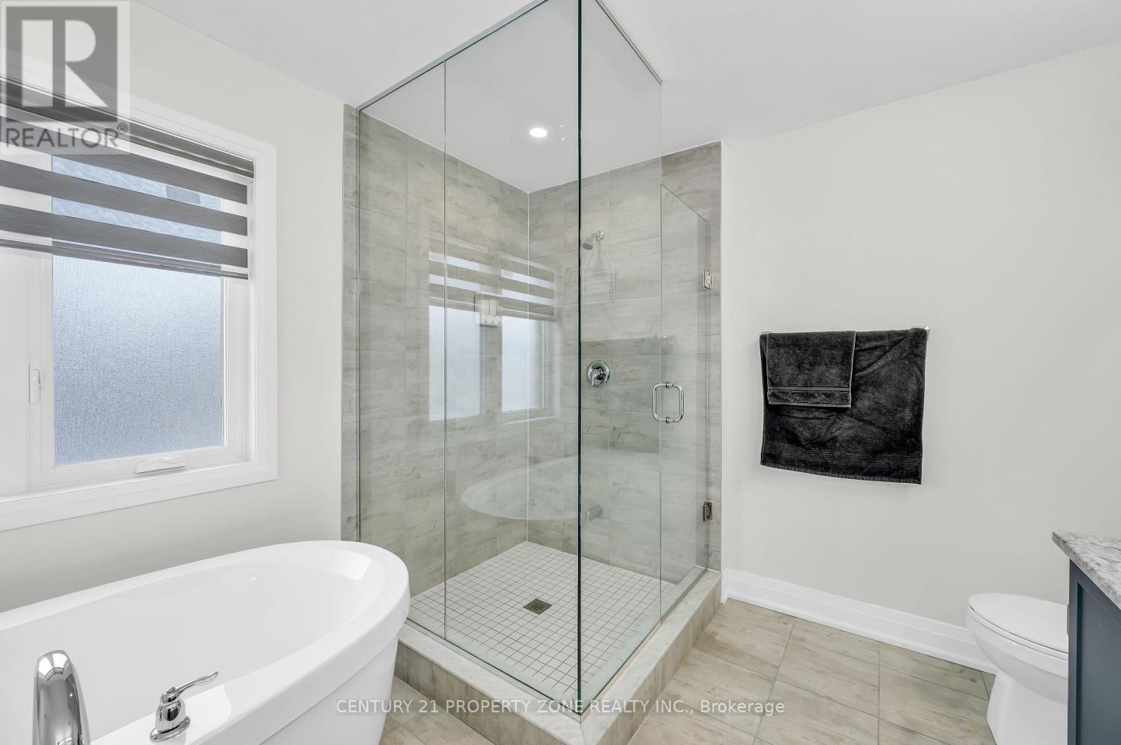 12 Trellanock Road, Brampton, Ontario  L6Y 0E4 - Photo 25 - W12763150