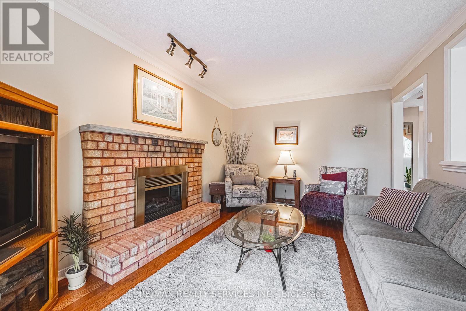 17 Cox Crescent, Brampton, Ontario  L6X 3G8 - Photo 9 - W12763162