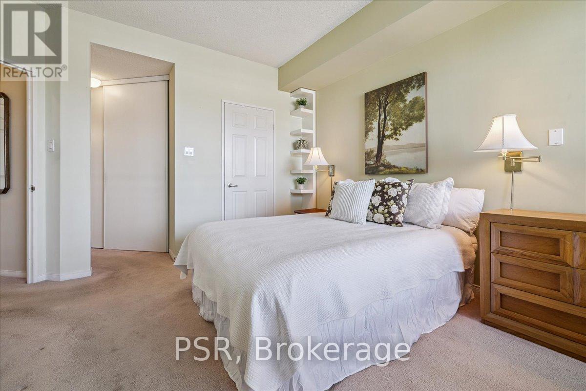 317 - 2511 Lakeshore Road W, Oakville, Ontario  L6L 6L9 - Photo 17 - W12763180