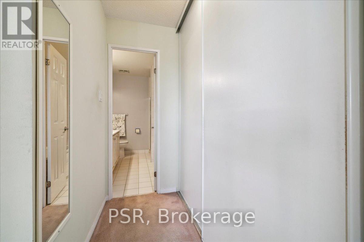 317 - 2511 Lakeshore Road W, Oakville, Ontario  L6L 6L9 - Photo 18 - W12763180