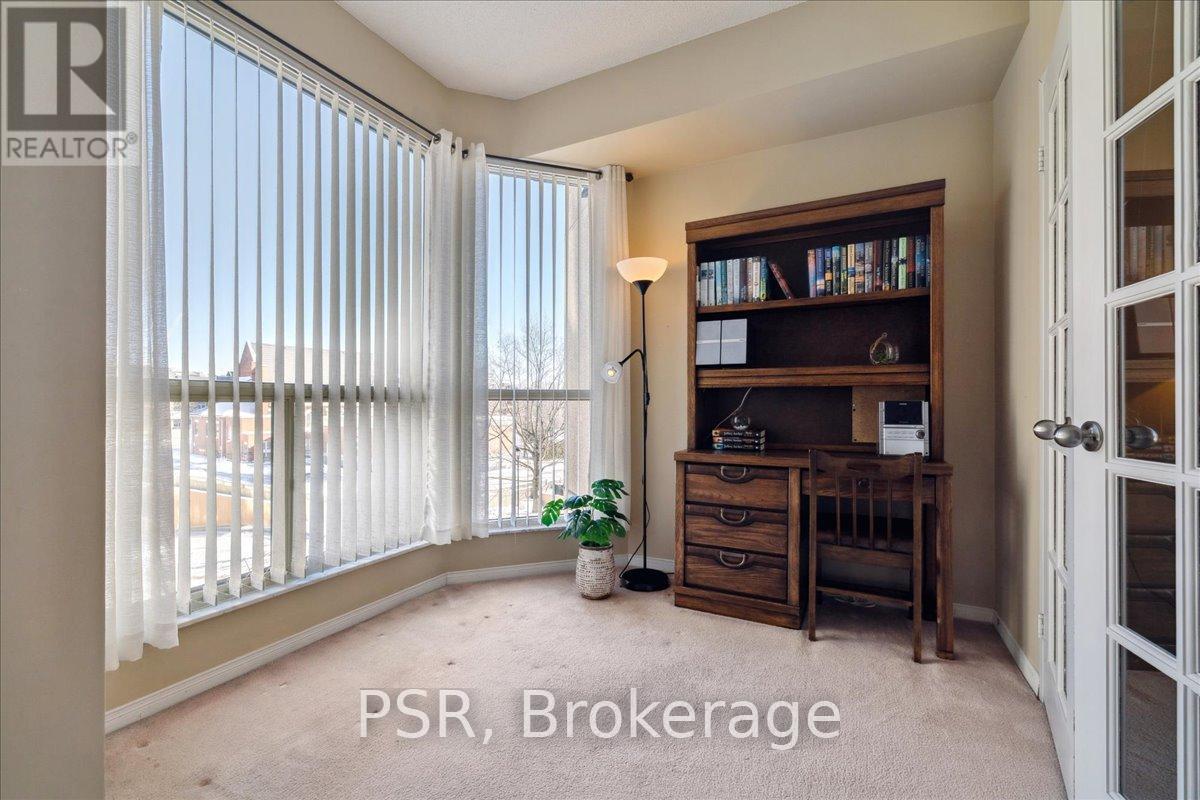 317 - 2511 Lakeshore Road W, Oakville, Ontario  L6L 6L9 - Photo 9 - W12763180