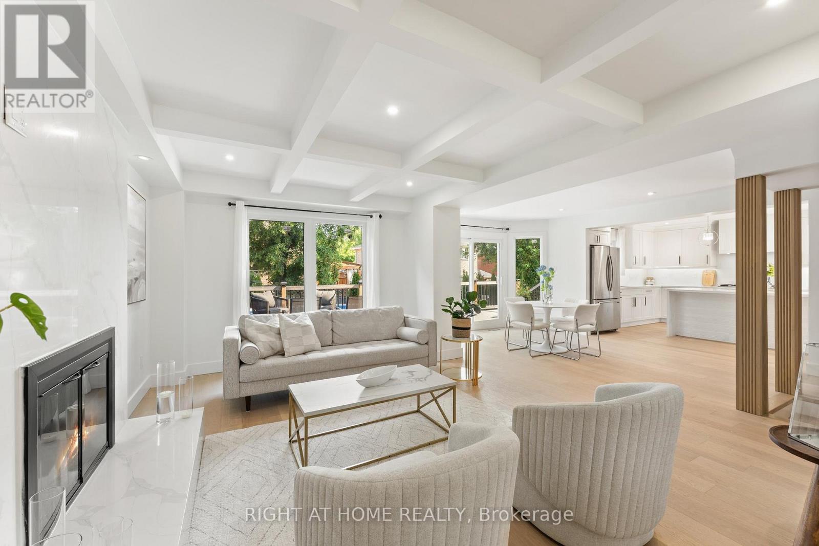 Room G - 1186 Glenashton Drive, Oakville, Ontario  L6H 5L7 - Photo 6 - W12763208