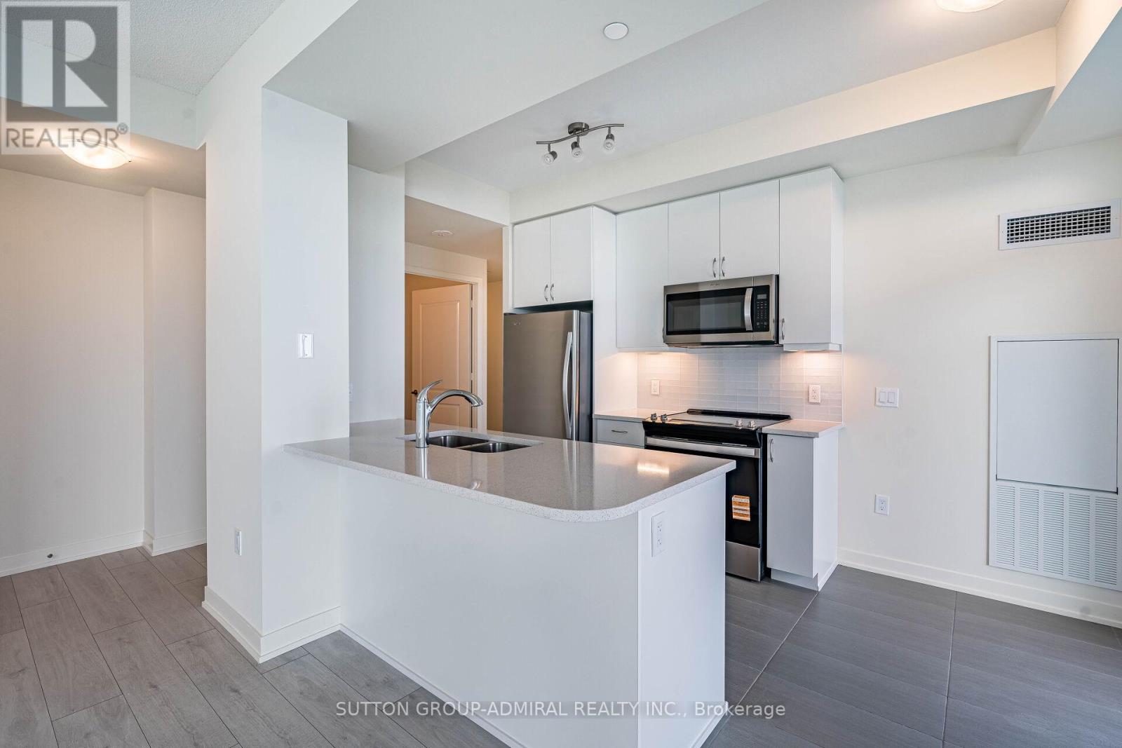 4905 - 38 Annie Craig Drive, Toronto, Ontario  M8V 0G9 - Photo 11 - W12763226