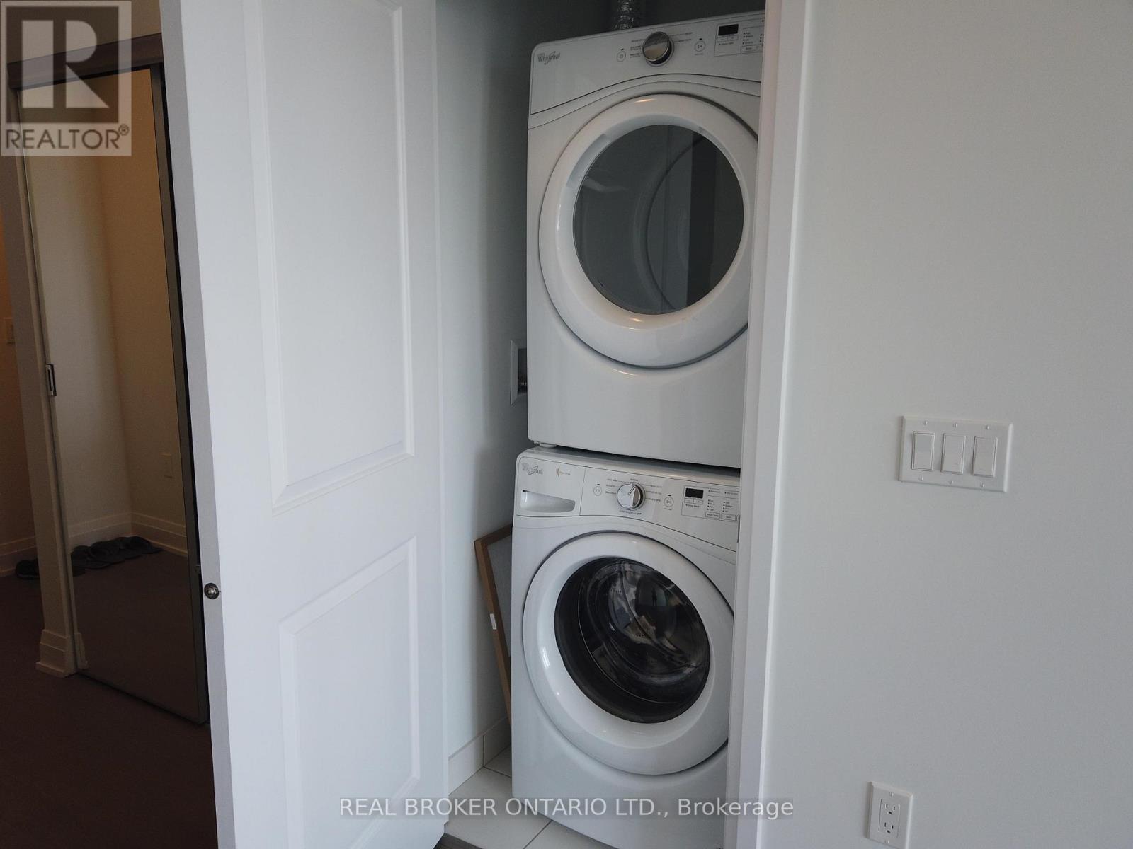 1211 - 20 Shore Breeze Drive, Toronto, Ontario  M8V 0C7 - Photo 5 - W12763244