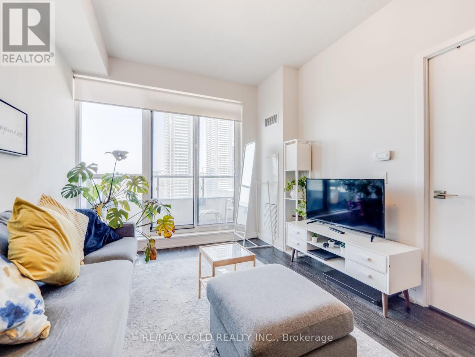 1803 - 4085 Parkside Village Drive, Mississauga, Ontario  L5B 0K9 - Photo 15 - W12763282