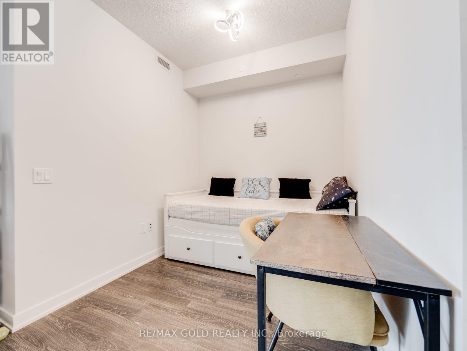 1803 - 4085 Parkside Village Drive, Mississauga, Ontario  L5B 0K9 - Photo 18 - W12763282