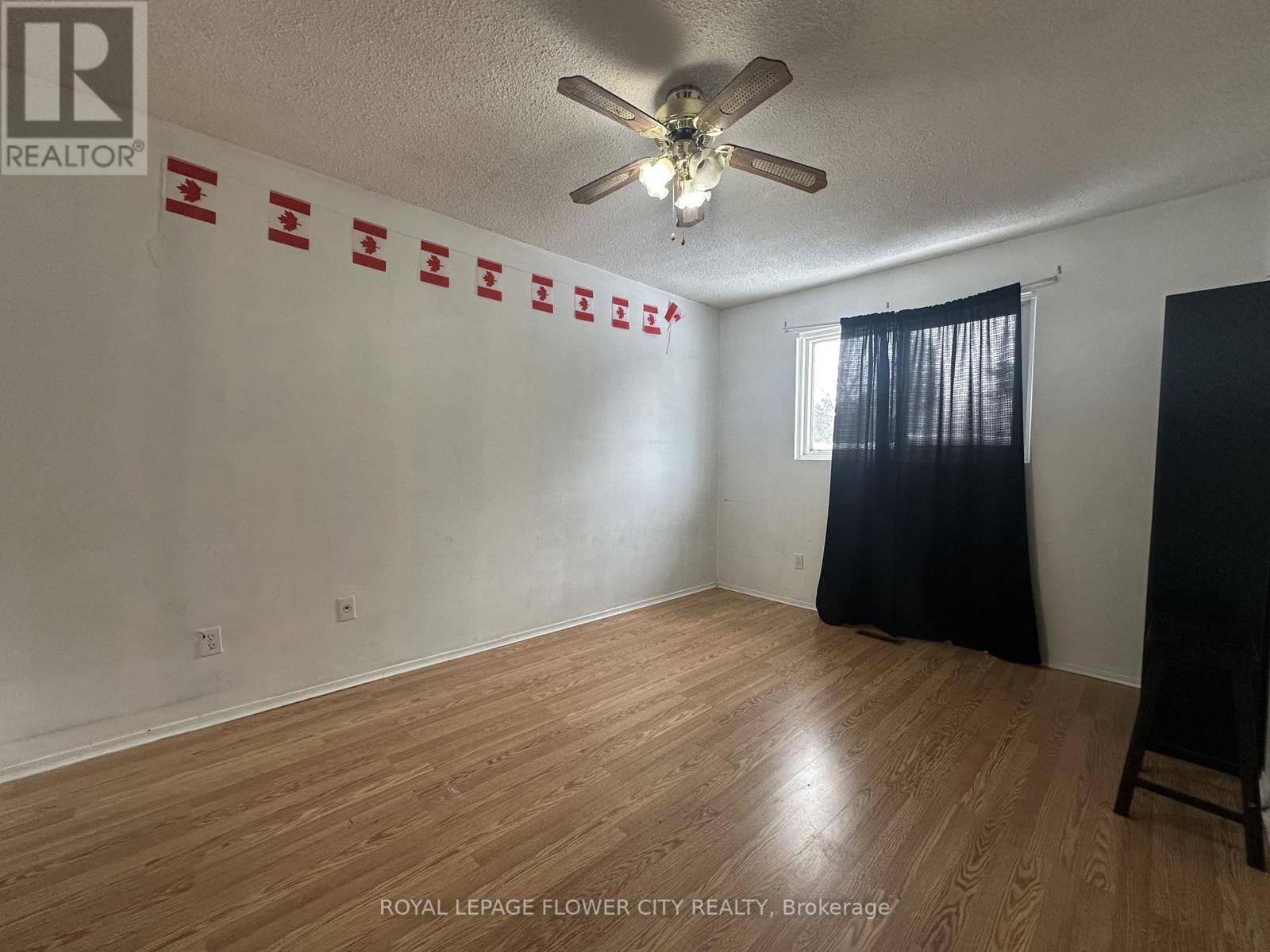 42 Montjoy Crescent, Brampton, Ontario  L6S 3E7 - Photo 11 - W12763288