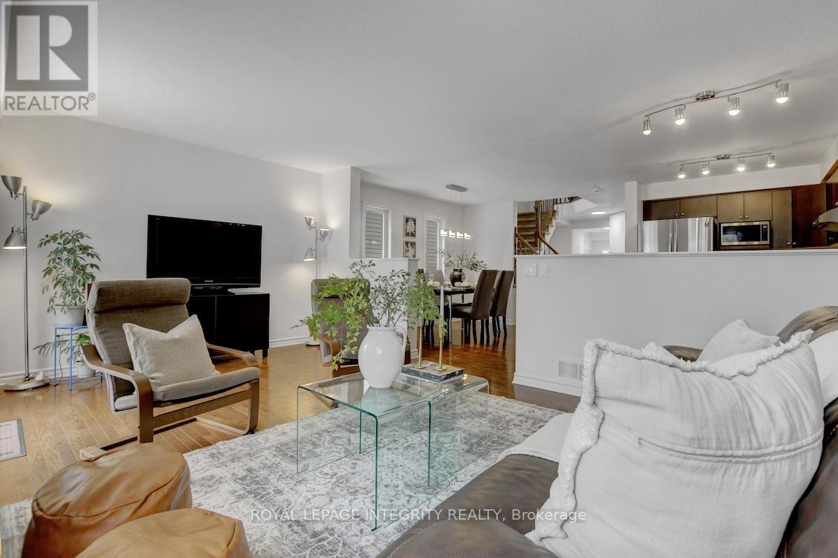 376 Horseshoe Crescent, Ottawa, Ontario  K2S 0B5 - Photo 15 - X12758610