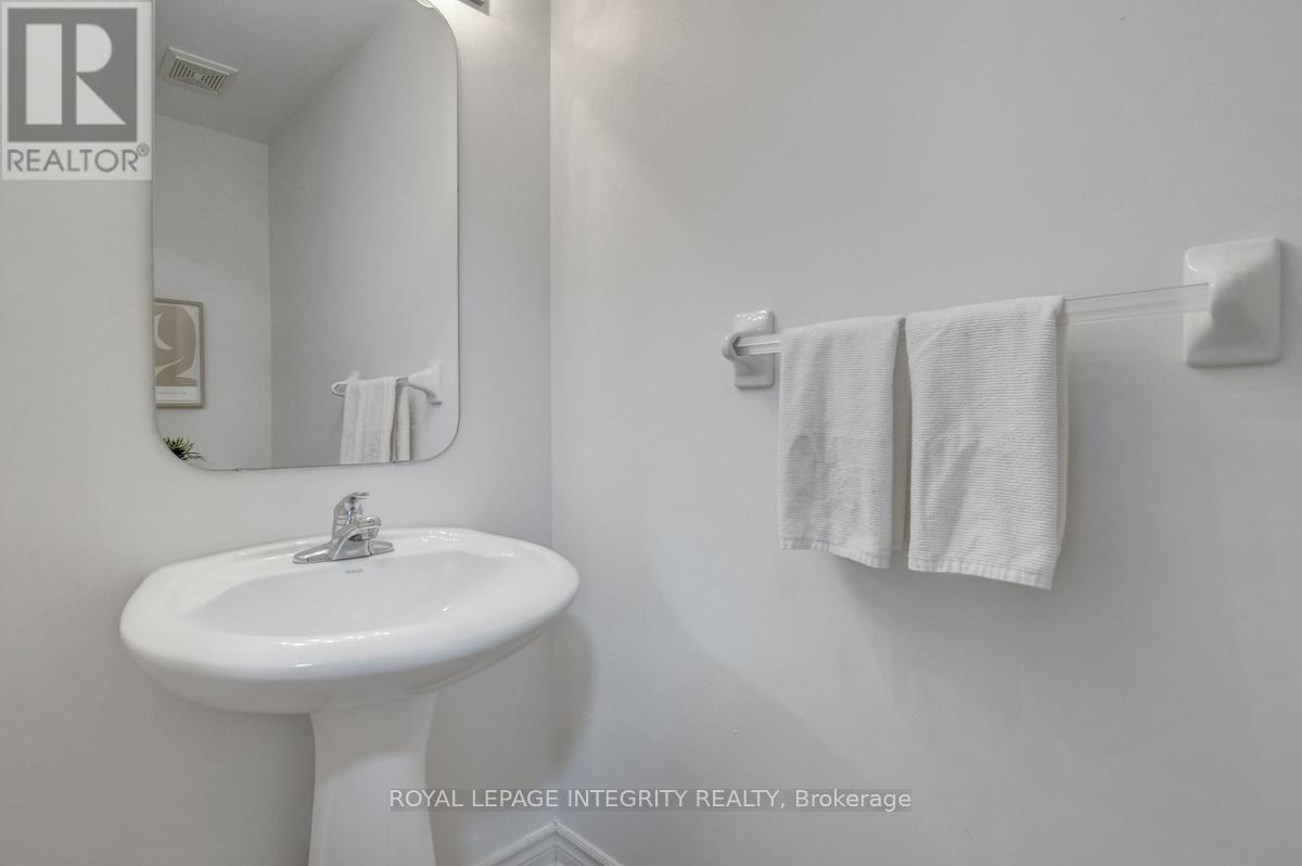 376 Horseshoe Crescent, Ottawa, Ontario  K2S 0B5 - Photo 21 - X12758610