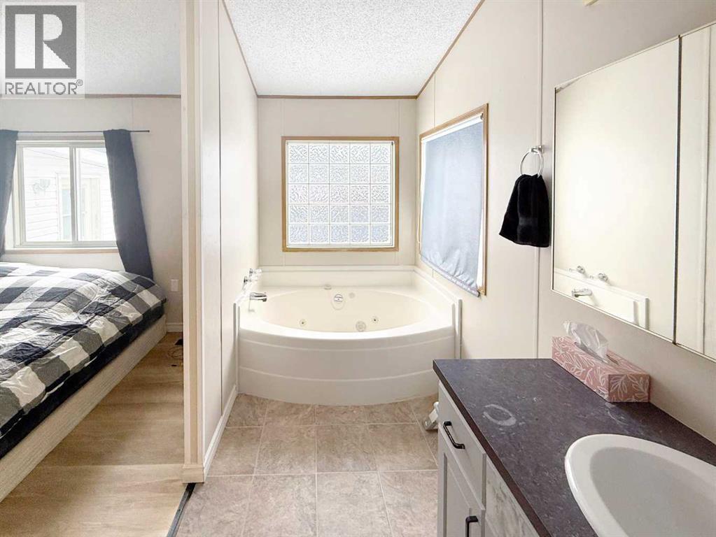 5206 52 Avenue, Valleyview, Alberta  T0H 3N0 - Photo 8 - A2254794