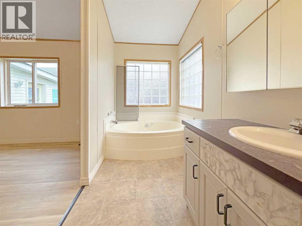 5206 52 Avenue, Valleyview, Alberta  T0H 3N0 - Photo 37 - A2254794