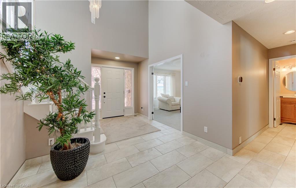 593 Guildwood Place, Waterloo, Ontario  N2K 3M3 - Photo 5 - 40799264