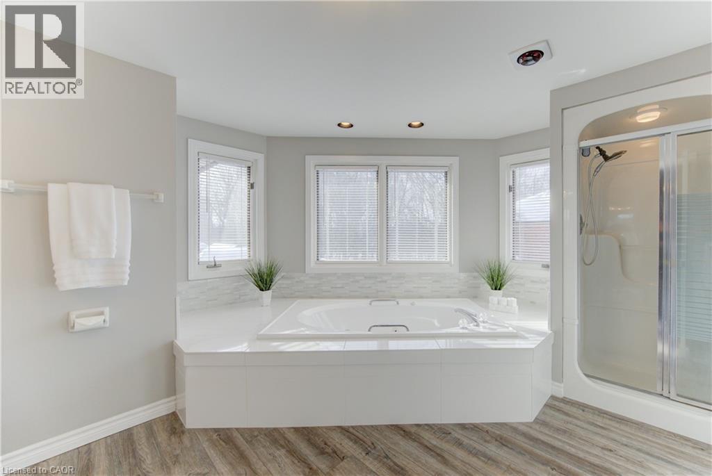 593 Guildwood Place, Waterloo, Ontario  N2K 3M3 - Photo 23 - 40799264