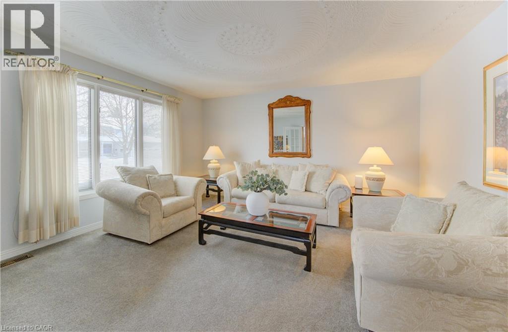 593 Guildwood Place, Waterloo, Ontario  N2K 3M3 - Photo 14 - 40799264