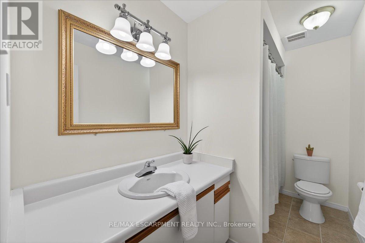 54 Goldcrest Drive, Hamilton, Ontario  L8G 4T6 - Photo 25 - X12763106