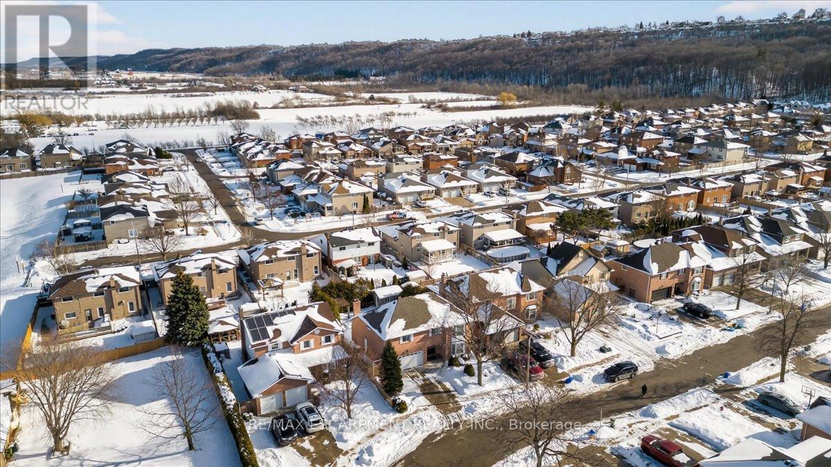 54 Goldcrest Drive, Hamilton, Ontario  L8G 4T6 - Photo 43 - X12763106