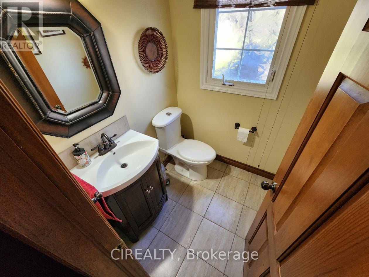 4350 Ferris Road, Hamilton, Ontario  L0R 1W0 - Photo 13 - X12763154