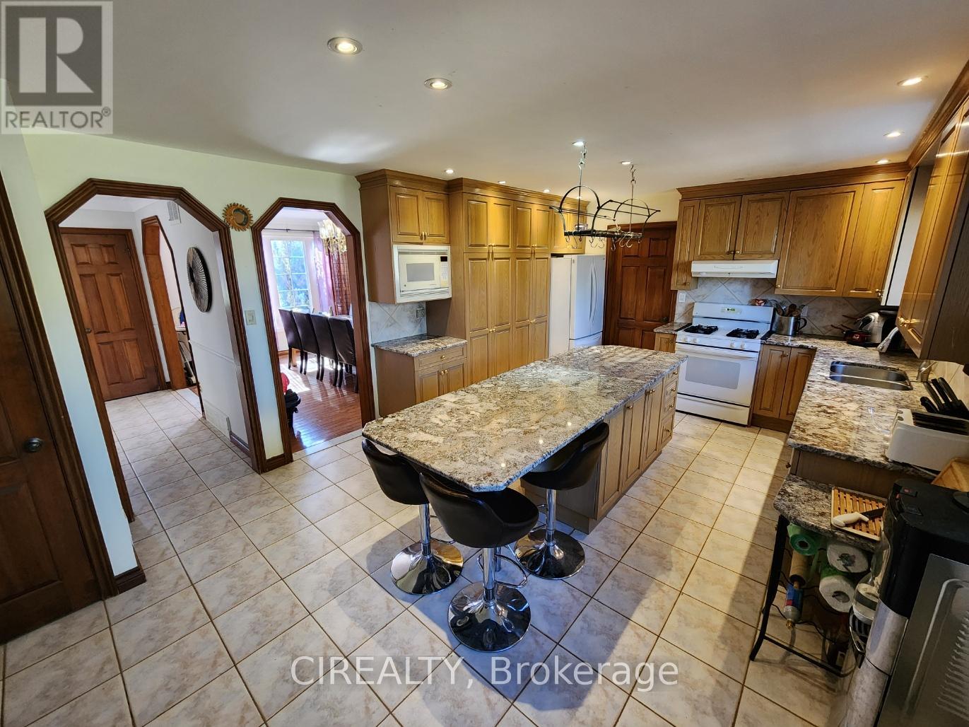 4350 Ferris Road, Hamilton, Ontario  L0R 1W0 - Photo 3 - X12763154