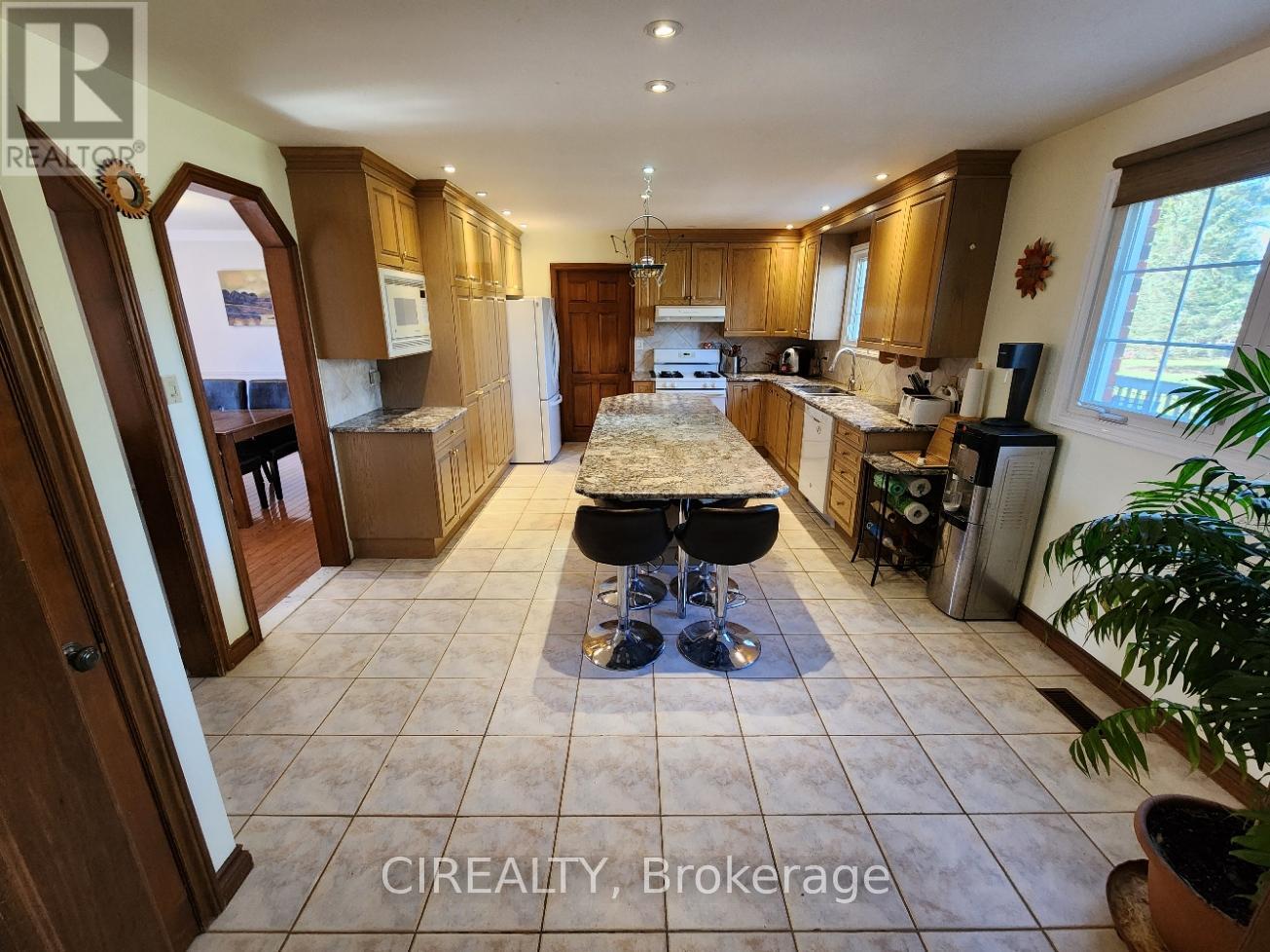 4350 Ferris Road, Hamilton, Ontario  L0R 1W0 - Photo 5 - X12763154