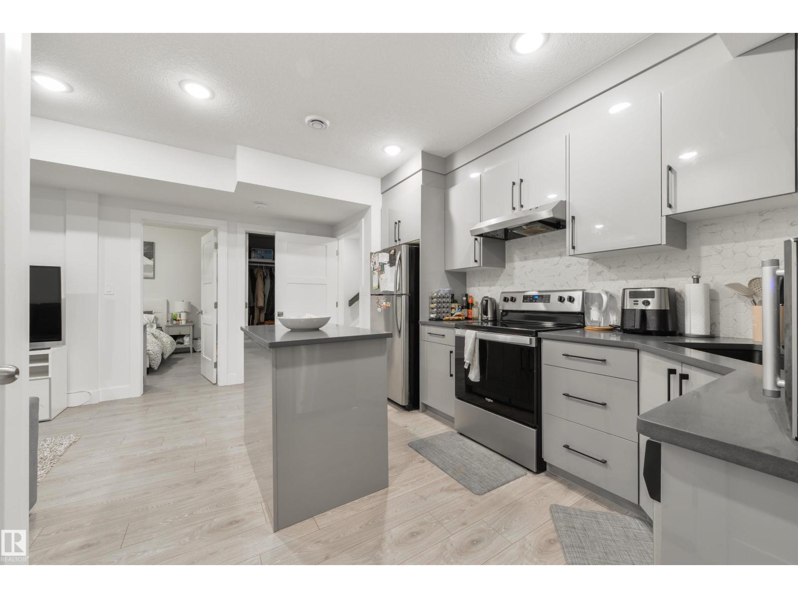 219 37 St Sw, Edmonton, Alberta  T6X 2W4 - Photo 46 - E4472404