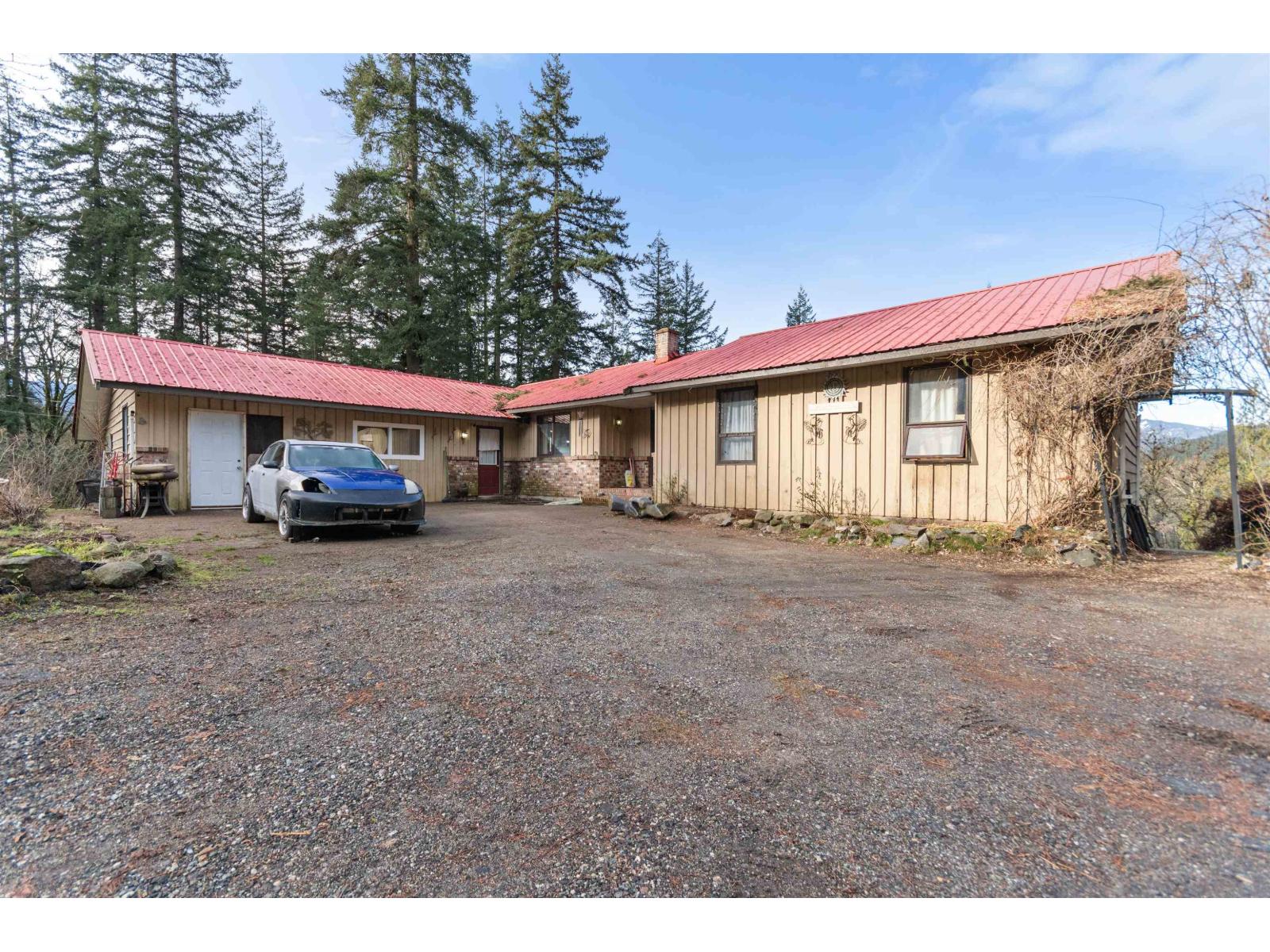 66176 Kawkawa Lake Road, Hope, Hope, British Columbia  V0X 1L1 - Photo 2 - R3073710