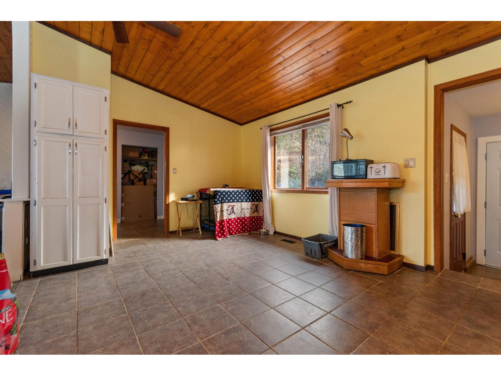 66176 Kawkawa Lake Road, Hope, Hope, British Columbia  V0X 1L1 - Photo 10 - R3073710